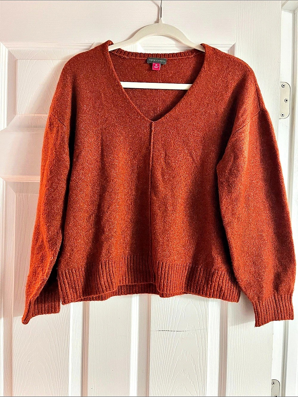 Vince Camuto V-neck Visible Seam Sweater Orange/Red XS